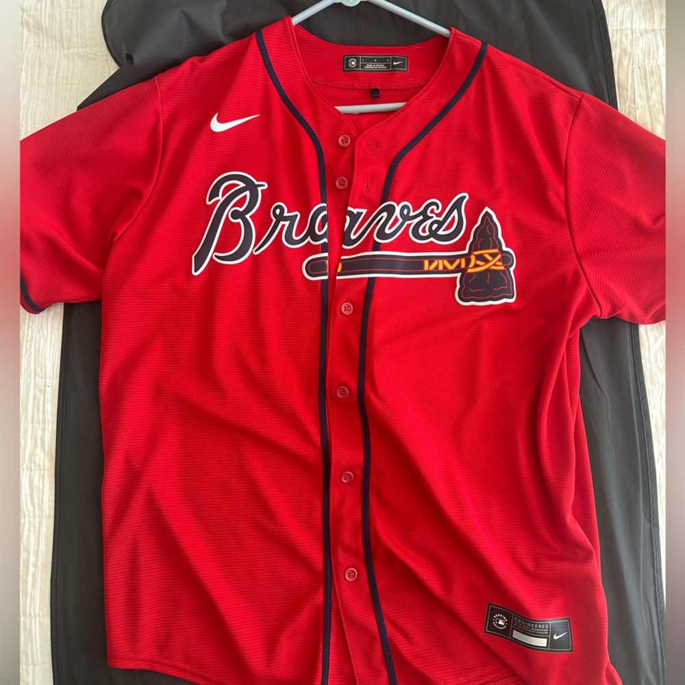 Men’s Nike Red Braves Shirt